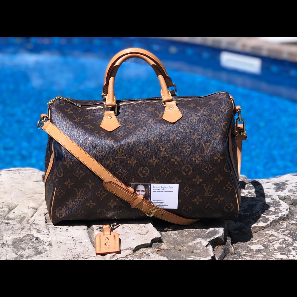 Iconic Speedy Bandouliere 35 OPEN FOR TRADE ❤️ ❤️
